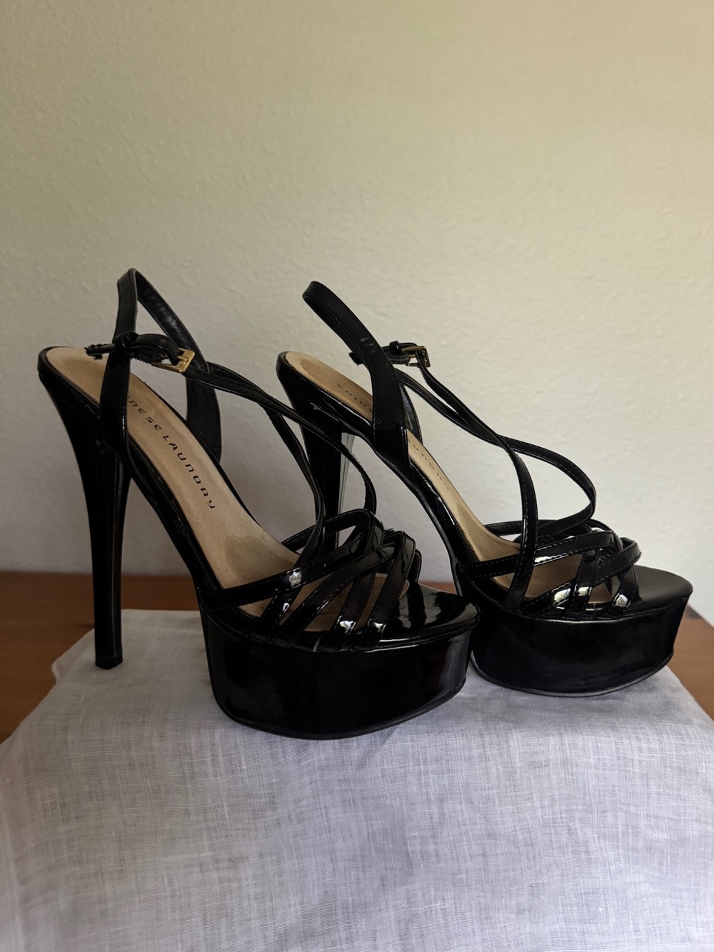 Glossy Black Chinese Laundry Teaser Heel